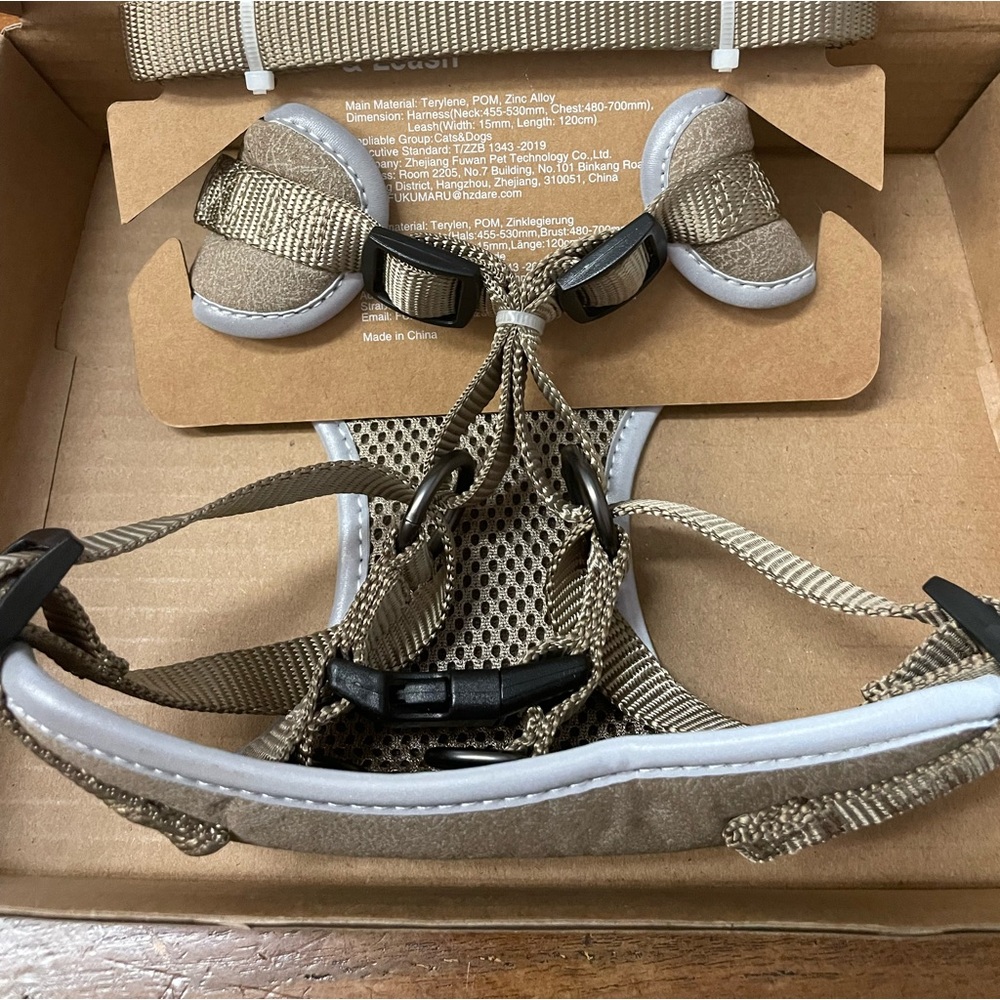 Pet harness & leash